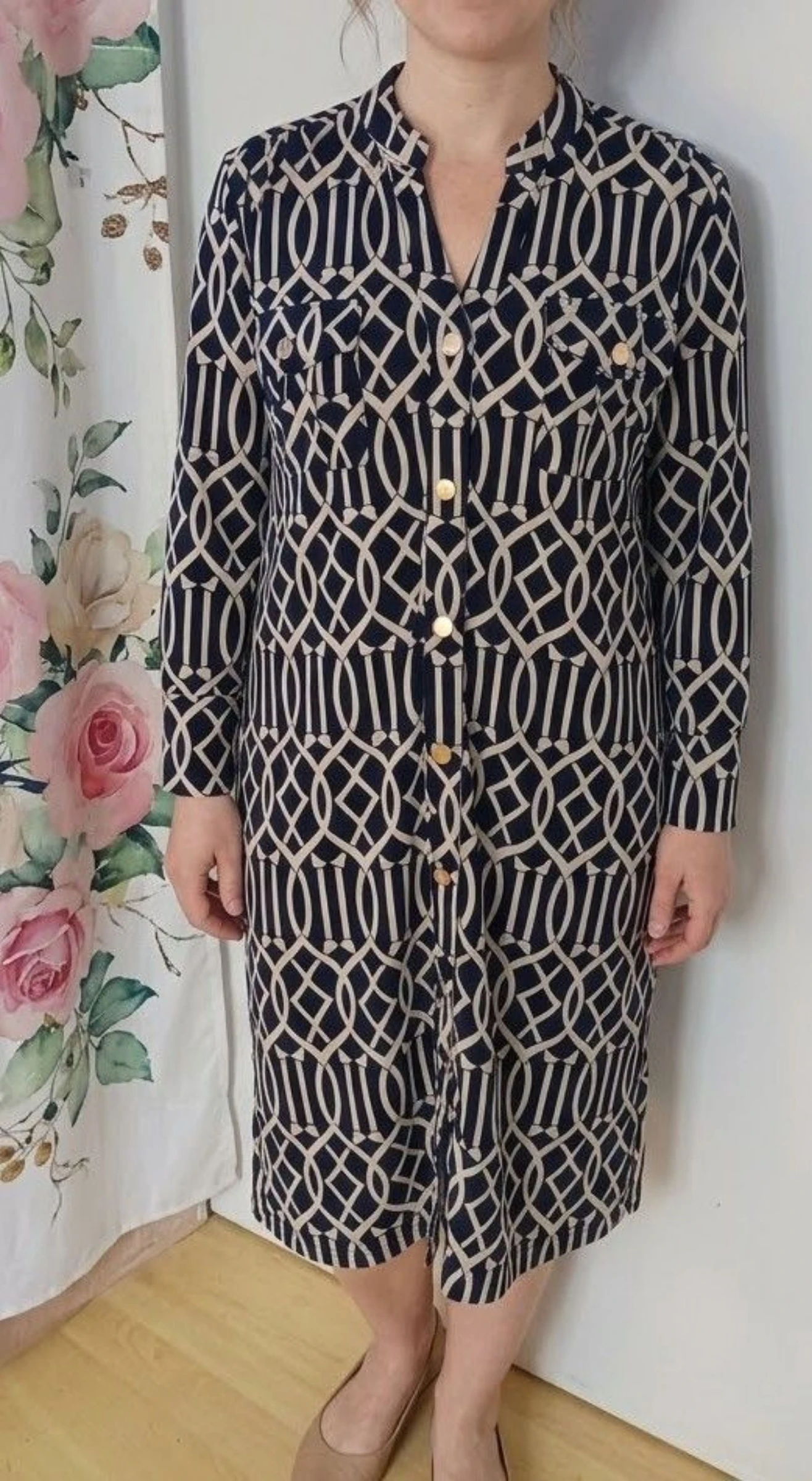 Robe légère motifs géométriques faux boutons à part le premier